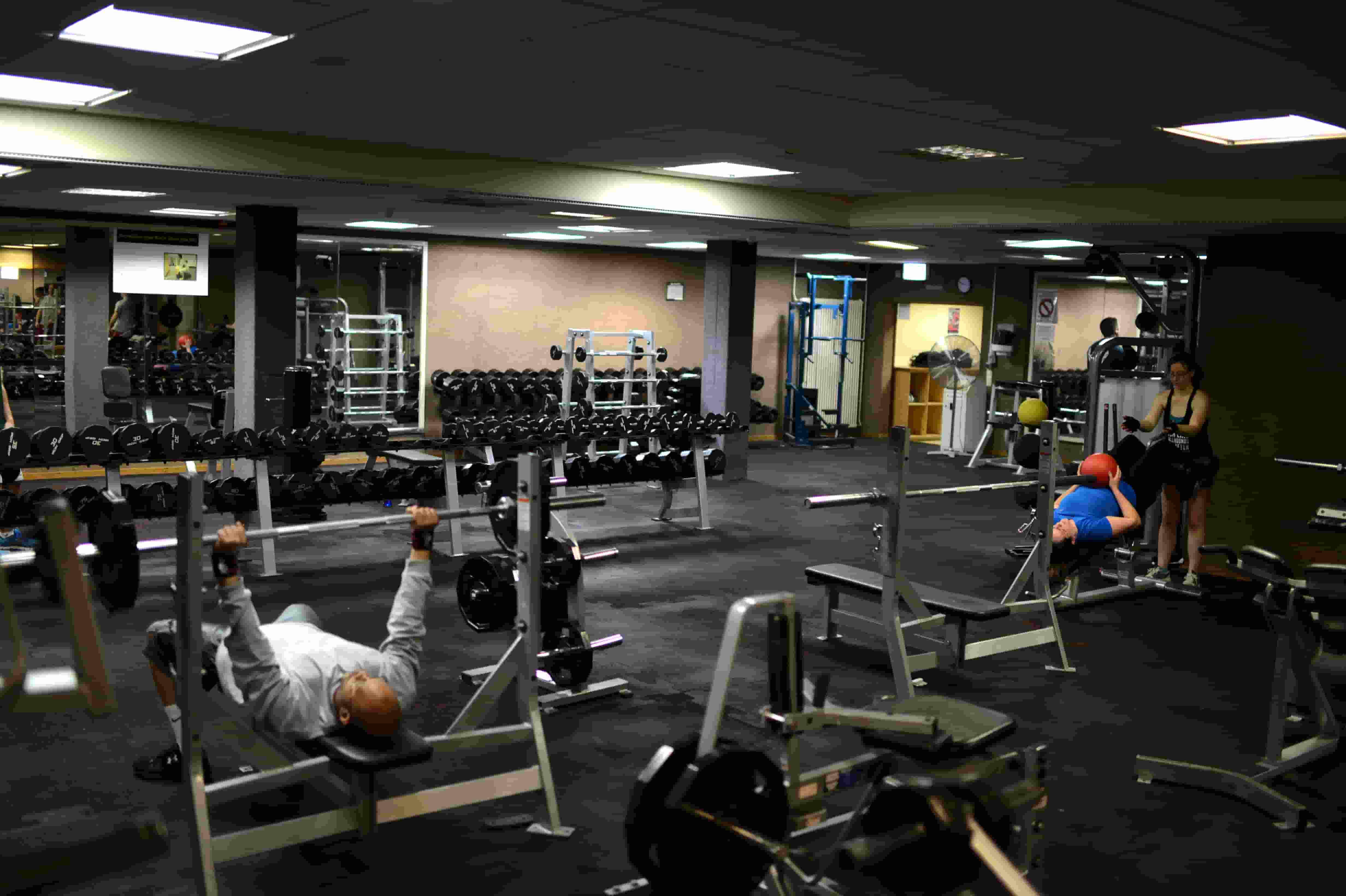 7 ອອກກໍາລັງກາຍທີ່ຈະຊ່ວຍໃຫ້ທ່ານສ້າງກ້າມເນື້ອຢ່າງໄວວາແລະບັນລຸຮ່າງກາຍທີ່ຍິ່ງໃຫຍ່